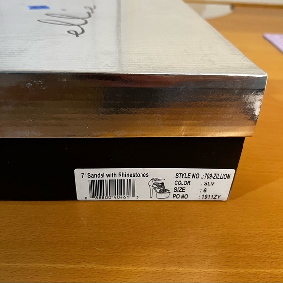 NIB Ellie Silver Platform Heeled Glitter Sandals Stilettos sz 6 - Picture 11 of 12